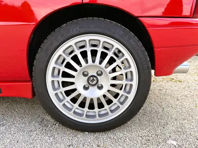 Lancia Delta HF Integrale ABS — La légende italienne aux 177 ch, 211'000 km — Miniature 17