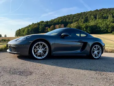 Porsche 718 Cayman 2.0 PDK — Coupé sportif 300 ch, première main, 58 000 km — vue extérieure