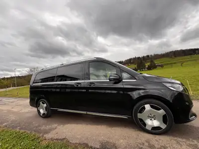 Mercedes-Benz V 250 ExtraLang 4MATIC — Monospace premium 7 places, traction intégrale — côté