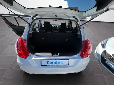 Suzuki Swift 1.2i Sergio Cellano 2014 — Citadine fiable, faible kilométrage et histoire entretenue — Miniature 17