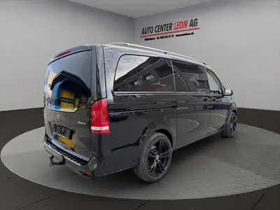 Mercedes-Benz V 300 d Lang — Monospace premium 8 places, traction intégrale et toit panoramique — détail