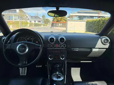 Audi TT Coupé 3.2 quattro — Sportive iconique, 250 ch et transmission automatique — Thumbnail 12