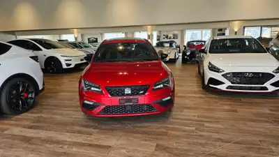 SEAT Leon ST Cupra 300 4Drive — Break sportif TSI, 4 roues motrices, échappement Remus — Heckansicht