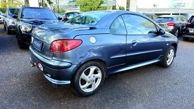 Peugeot 206 CC 1.6 16V Platinum — Cabriolet élégant, 121'000 km, sans sinistre — Detail