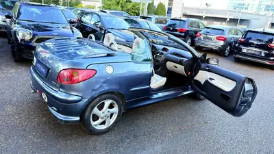 Peugeot 206 CC 1.6 16V Platinum — Cabriolet élégant, 121'000 km, sans sinistre — Miniatur 15