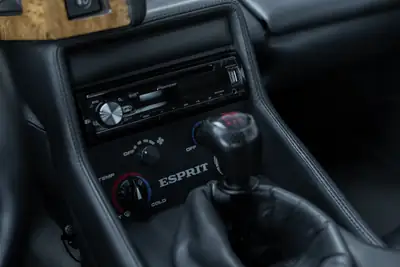 Lotus Esprit 2.2 Turbo SE Targa — Légende sportive des années 90, état concours — Thumbnail 11