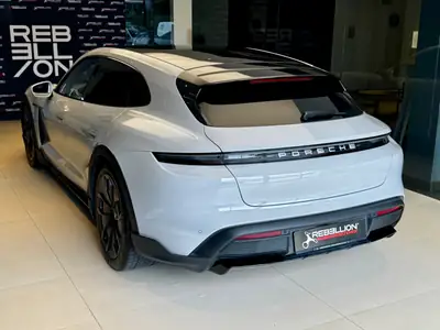 Porsche Taycan 4S Cross Turismo — Électrique haute performance, 56 000 km seulement — Miniatur 8