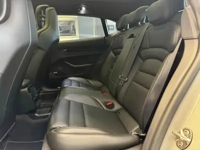 Porsche Taycan 4S Cross Turismo — Électrique haute performance, 56 000 km seulement — Miniatur 13