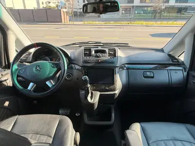 Mercedes-Benz Viano 3.0 CDI — Monospace 8 places, motorisation robuste et équipements premium — Thumbnail 12