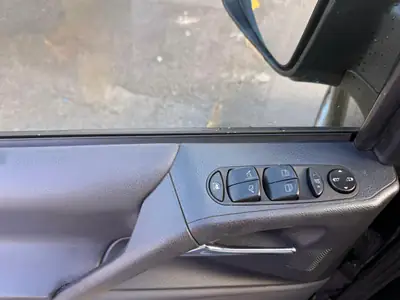 Mercedes-Benz Viano 3.0 CDI — Monospace 8 places, motorisation robuste et équipements premium — Thumbnail 23