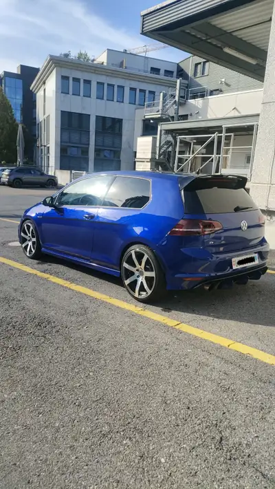 VW Golf 7 R 360 ch — Performance tuning APR, 4Motion intégral, occasion rare — exterior view