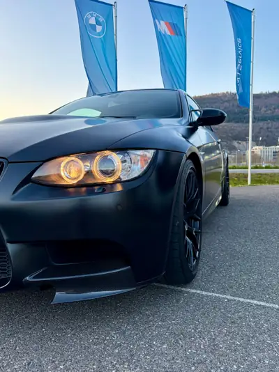BMW M3 E92 Coupé Competition — Icône sportive Frozen Black, 63'000 km seulement — dettaglio
