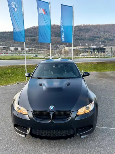 BMW M3 E92 Coupé Competition — Icône sportive Frozen Black, 63'000 km seulement — interni