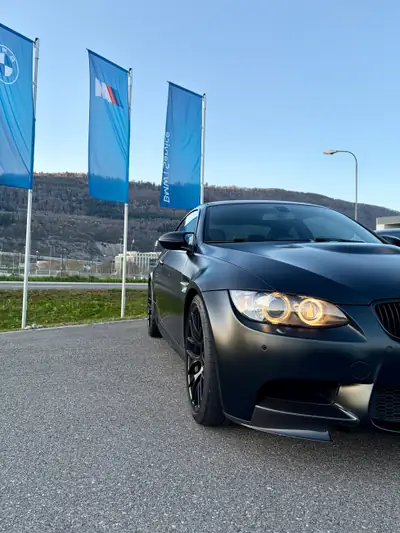 BMW M3 E92 Coupé Competition — Icône sportive Frozen Black, 63'000 km seulement — Miniatura 7
