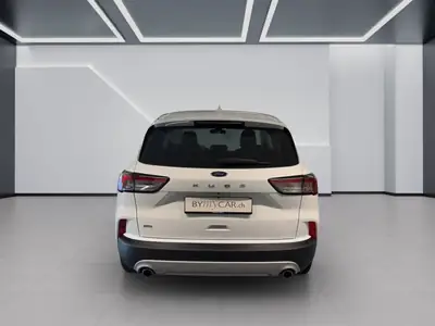 Ford Kuga 2.0 TDCi EcoBlue Titanium 4WD — SUV robuste, moteur efficace, 57 500 km — Innenraum