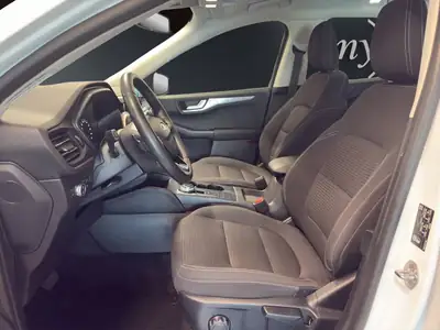 Ford Kuga 2.0 TDCi EcoBlue Titanium 4WD — SUV robuste, moteur efficace, 57 500 km — Miniatur 8