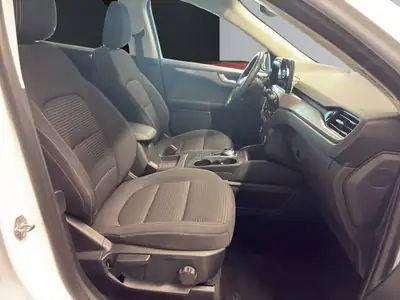 Ford Kuga 2.0 TDCi EcoBlue Titanium 4WD — SUV robuste, moteur efficace, 57 500 km — Miniatur 11