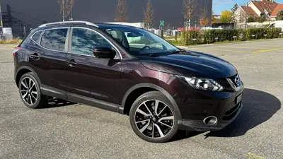 Nissan Qashqai 1.6 dCi Tekna — SUV compact diesel, toit panoramique, 1 seul propriétaire — Seitenansicht