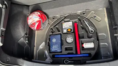 Nissan Qashqai 1.6 dCi Tekna — SUV compact diesel, toit panoramique, 1 seul propriétaire — Miniatur 8