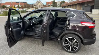 Nissan Qashqai 1.6 dCi Tekna — SUV compact diesel, toit panoramique, 1 seul propriétaire — Miniatur 12