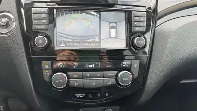 Nissan Qashqai 1.6 dCi Tekna — SUV compact diesel, toit panoramique, 1 seul propriétaire — Miniatur 15