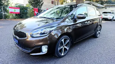 Kia Carens 1.7 CRDi Swiss Eco Edition DCT — Monospace 7 places, diesel économe et fiable — Seitenansicht