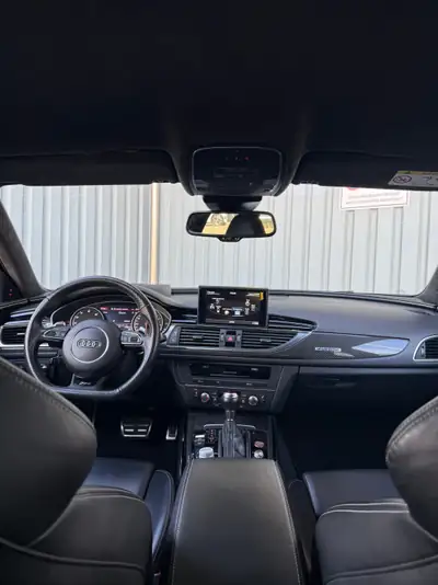 Audi RS6 Avant Performance — 605 PS V8 Biturbo, freins Keramik, Quattro intégral — dettaglio