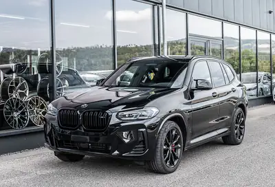 BMW X3 M40i 2023 — Performance sportive et équipement complet, 49 000 km — vista esterna
