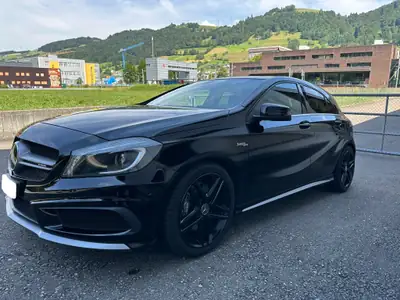 Mercedes-AMG A 45 4Matic — 360 ch de pure performance, entretien récent — side view