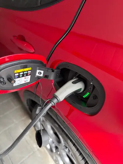 Alfa Romeo Tonale 1.3 Plug-in Hybrid Q4 Veloce — SUV rechargeable, 21'000 km, équipé premium — detail