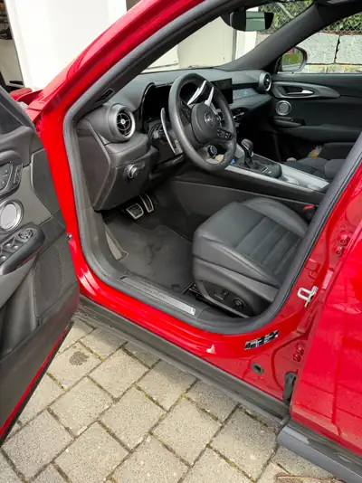 Alfa Romeo Tonale 1.3 Plug-in Hybrid Q4 Veloce — SUV rechargeable, 21'000 km, équipé premium — Thumbnail 11