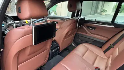 BMW M550d Touring xDrive — Diesel performant, break luxe 381 ch — Miniatur 17