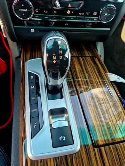Maserati Ghibli S Q4 — Le grand tourisme sportif à transmission intégrale — Miniatur 8