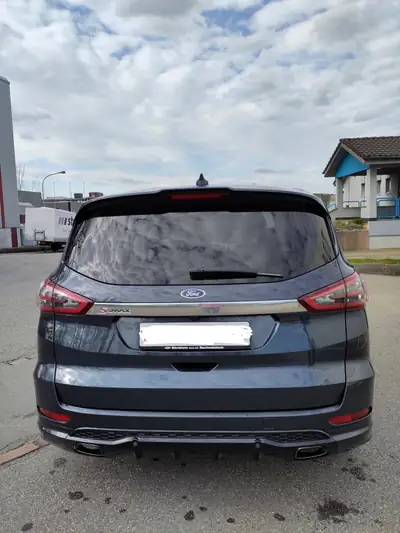 Ford S-Max 2.0 TDCi ST-Line AWD — Monospace polyvalent, traction intégrale, entretien impeccable — vista posteriore