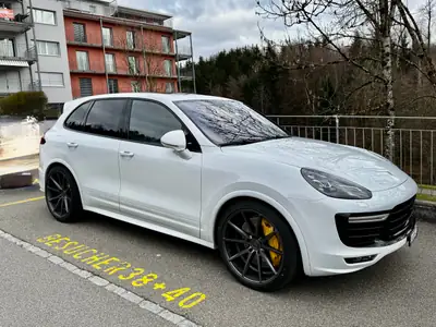 Porsche Cayenne Turbo S 4.8 V8 Biturbo — 570 PS, véhicule de collection suisse — Innenraum