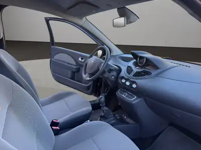 Renault Twingo 1.2 16V Expression — Citadine économique et fiable, sans accident — Miniature 14