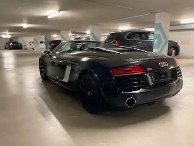 Audi R8 Spyder 5.2 S-Tronic — Cabriolet V10 haute performance, historique sans sinistre — dettaglio
