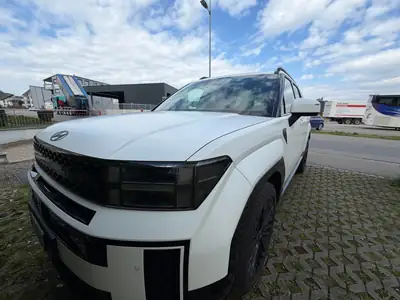 Hyundai Santa Fe 1.6 T-GDi PHEV Calligraphy — SUV 7 places hybride rechargeable, 25'000 km — rear view