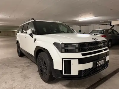 Hyundai Santa Fe 1.6 T-GDi PHEV Calligraphy — SUV 7 places hybride rechargeable, 25'000 km — exterior view