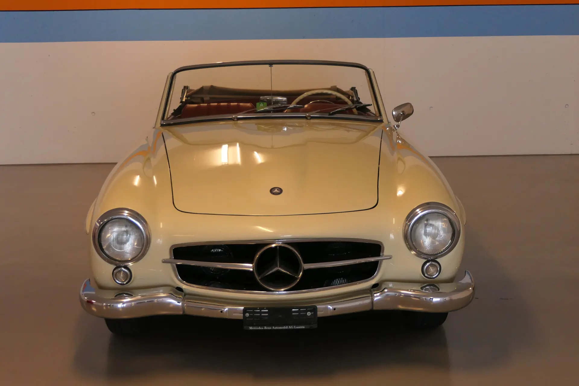 Mercedes-Benz 190 SL 1957 — Cabriolet de légende, 68 000 km, sans sinistre — vue extérieure