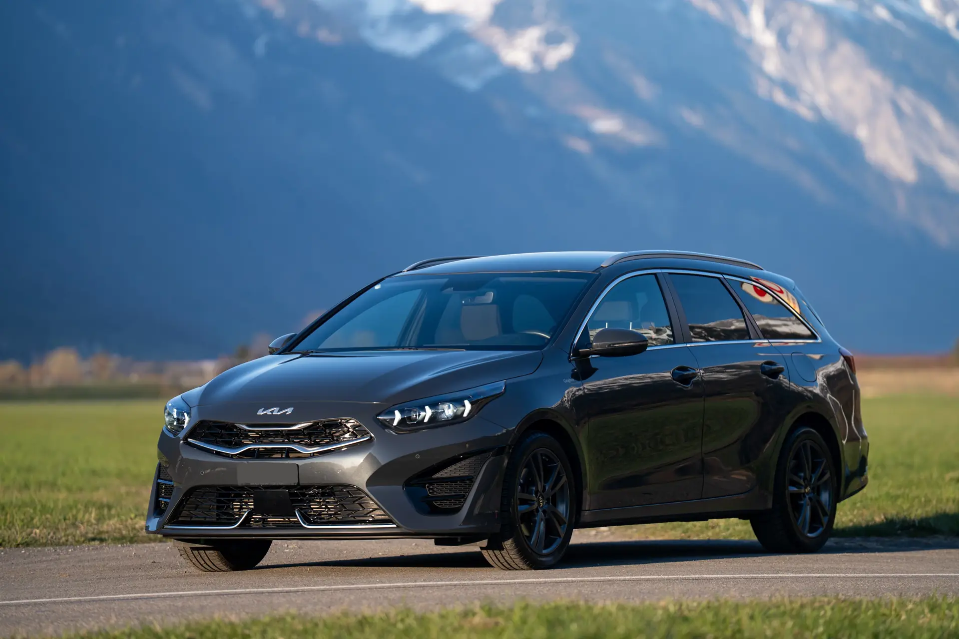 Kia Ceed Sportswagon 1.5 T-GDi MHEV — Hybride léger, 16 300 km, garantie usine jusqu'en 2030 — Außenansicht