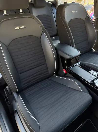 Kia Ceed Sportswagon 1.5 T-GDi MHEV — Hybride léger, 16 300 km, garantie usine jusqu'en 2030 — Innenraum