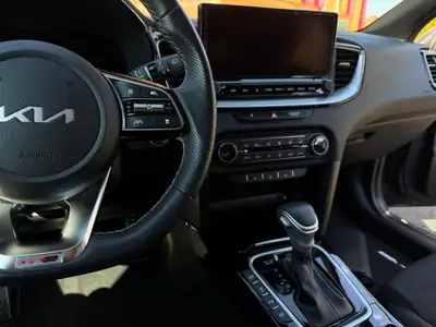 Kia Ceed Sportswagon 1.5 T-GDi MHEV — Hybride léger, 16 300 km, garantie usine jusqu'en 2030 — Miniatur 12