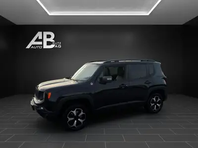 Jeep Renegade 2.0 MJ Trailhawk AWD — SUV compact aventurier, 170 ch et transmission 9 vitesses — side view