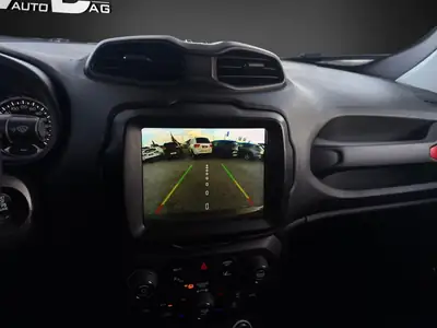Jeep Renegade 2.0 MJ Trailhawk AWD — SUV compact aventurier, 170 ch et transmission 9 vitesses — Thumbnail 13