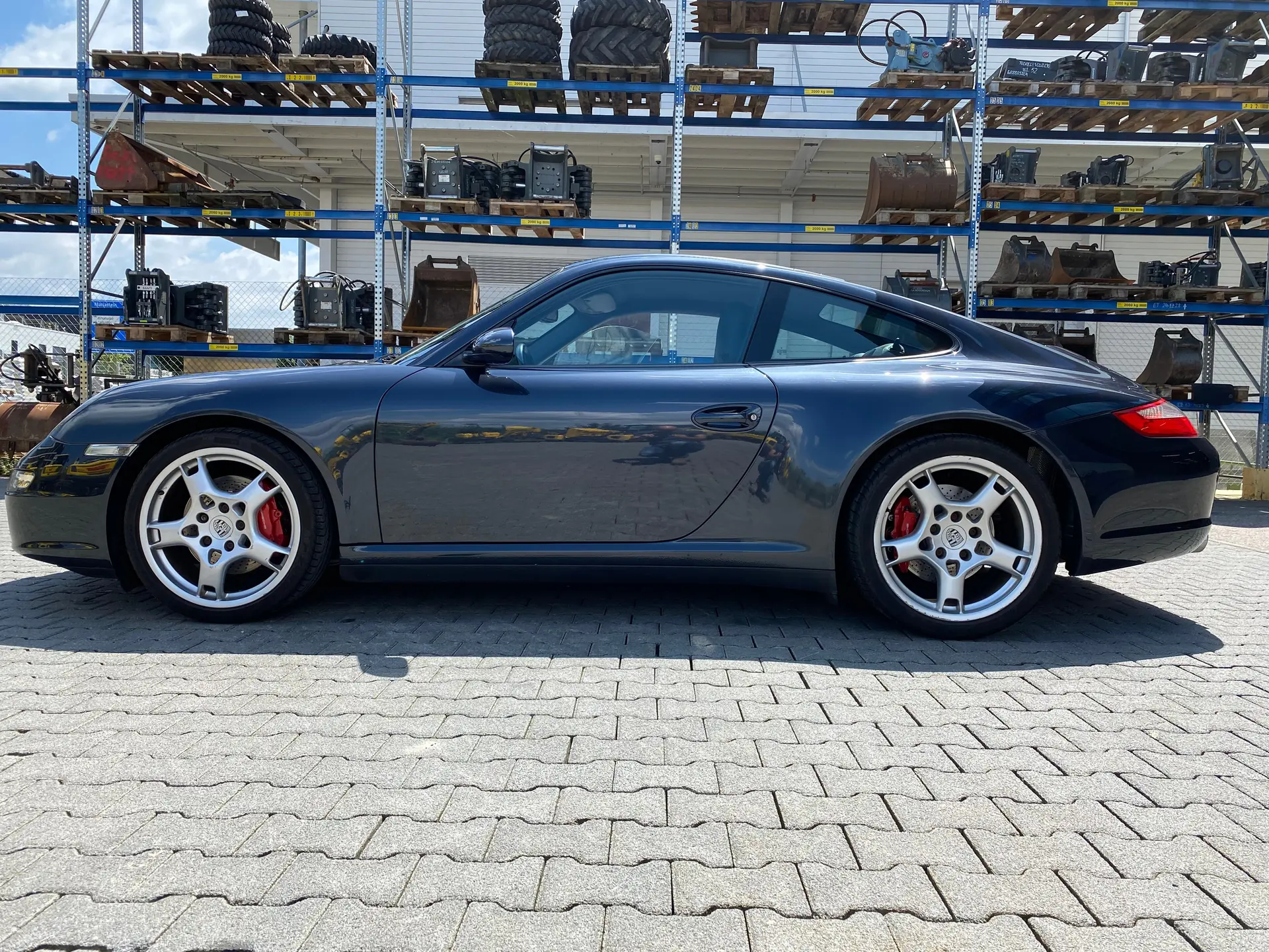 Porsche 911 Carrera 4S — Sportive iconique, transmission automatique, 169 000 km — vue extérieure