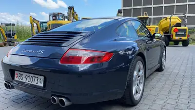 Porsche 911 Carrera 4S — Sportive iconique, transmission automatique, 169 000 km — tableau de bord