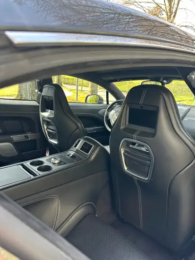 Aston Martin Rapide 5.9 V12 Touchtronic — Grand tourisme 4 places, 476 ch, sans accident — Miniatura 10