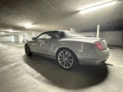 Bentley Continental Supersports Convertible 6.0 — Cabriolet de prestige 630 ch, kilométrage maîtrisé — rear view