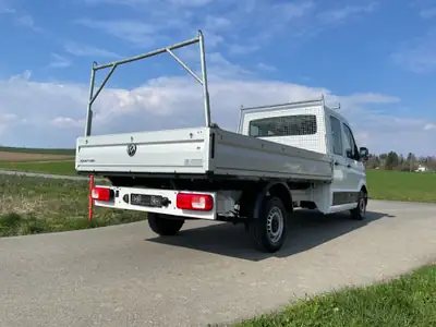 VW Crafter 35 2.0 TDI — Utilitaire robuste, faible kilométrage, parfait pour les professionnels — Seitenansicht